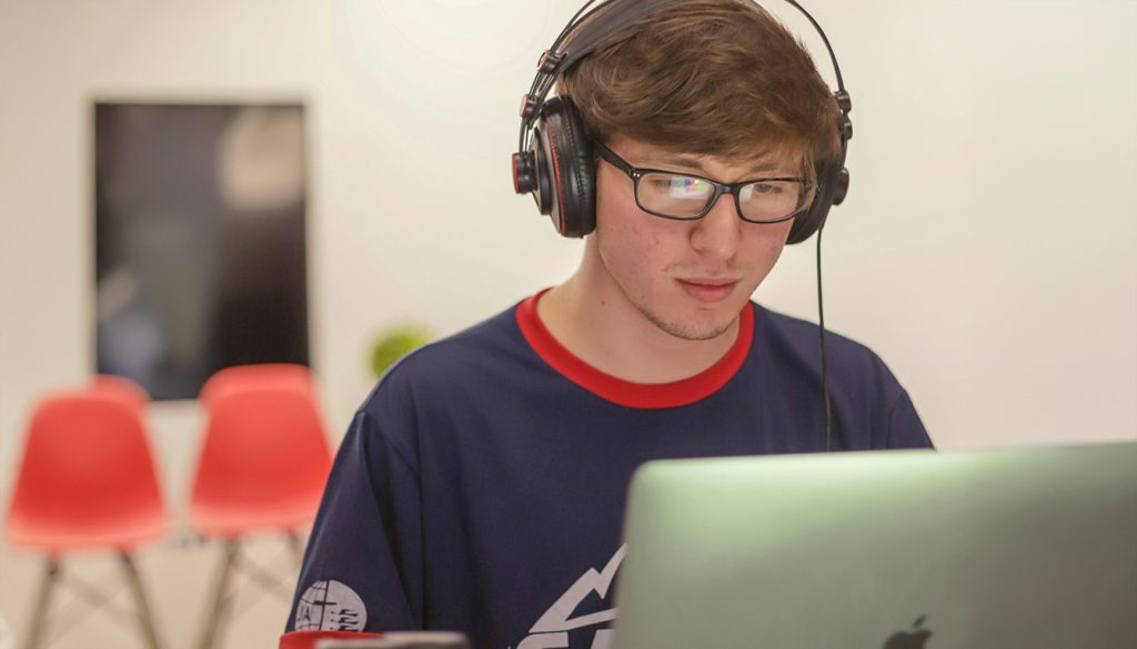 découvrez les méthodes et astuces efficaces pour réussir rapidement votre code de la route. préparez-vous sereinement et augmentez vos chances d'obtenir votre permis sans stress.