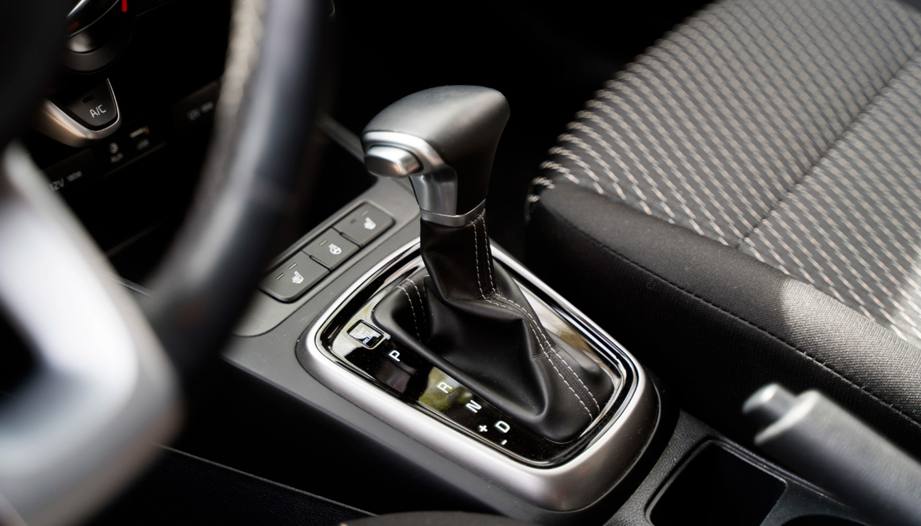 découvrez comment conduire une voiture automatique grâce à nos conseils pratiques et astuces spécialement conçus pour les débutants. apprenez les bases pour une conduite en toute sérénité.