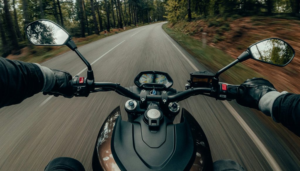 découvrez esprit ktm, le magasin de référence pour les passionnés de la marque ktm, avec un large choix de motos, équipements et conseils d'experts.