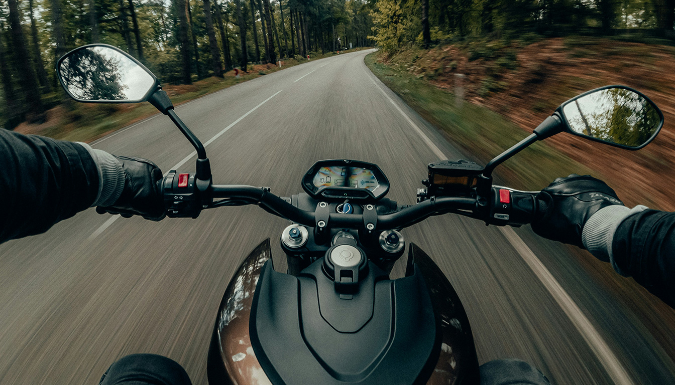 découvrez esprit ktm, le magasin de référence pour les passionnés de la marque ktm, avec un large choix de motos, équipements et conseils d'experts.