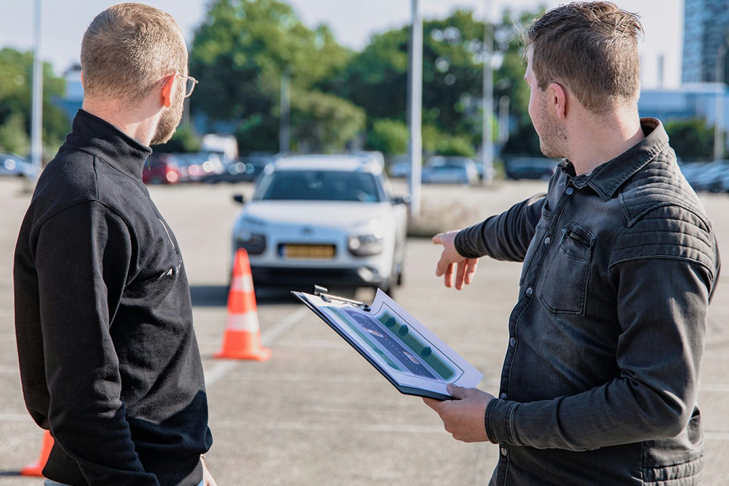 Combien de questions au permis de conduire ? Nombre, thèmes et fonctionnement de l’épreuve