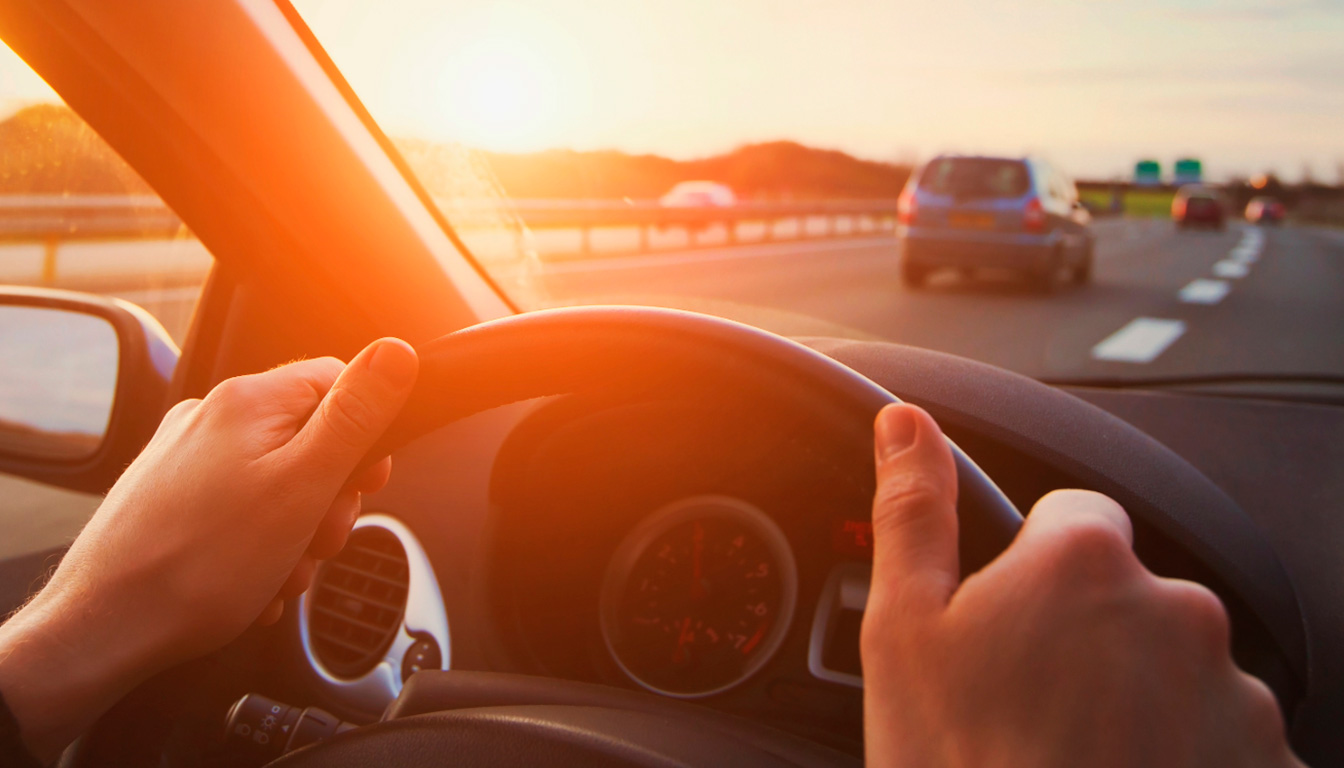 découvrez les enjeux de rouler avec le voyant dpf allumé, les risques potentiels pour votre véhicule et les conseils pour éviter d'endommager votre moteur.