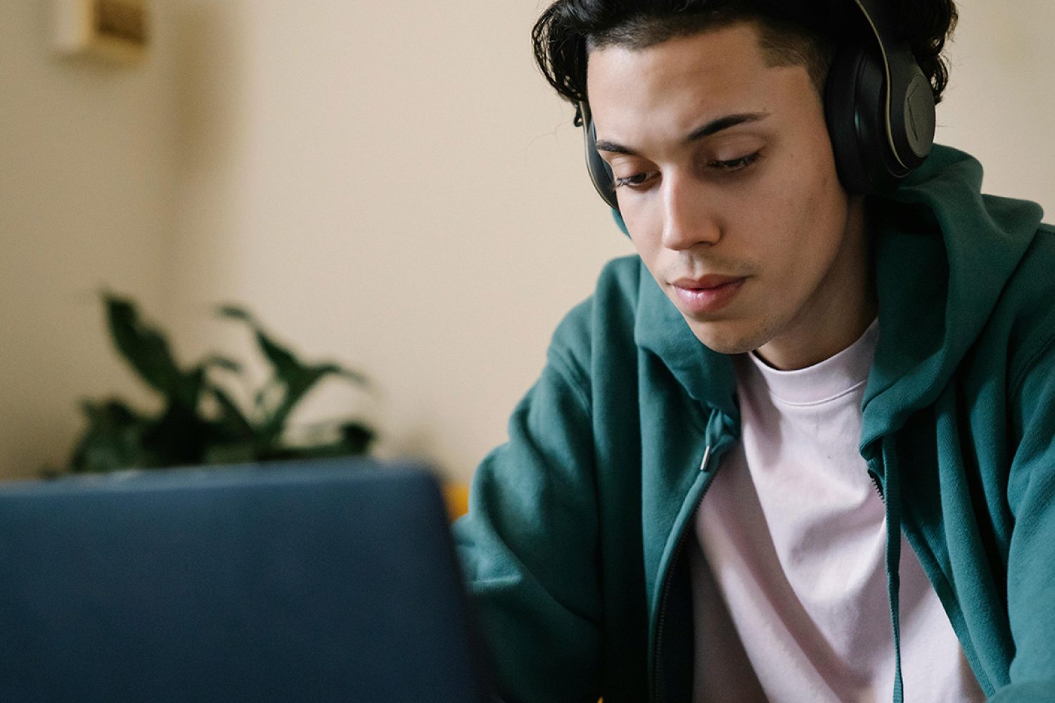 100 questions au permis : quiz, PDF à télécharger et conseils pour réussir l’examen