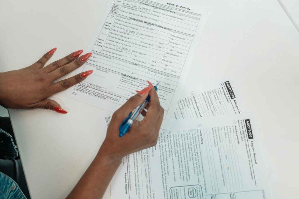 Créer un numéro NEPH mode — personne remplissant un formulaire en ligne