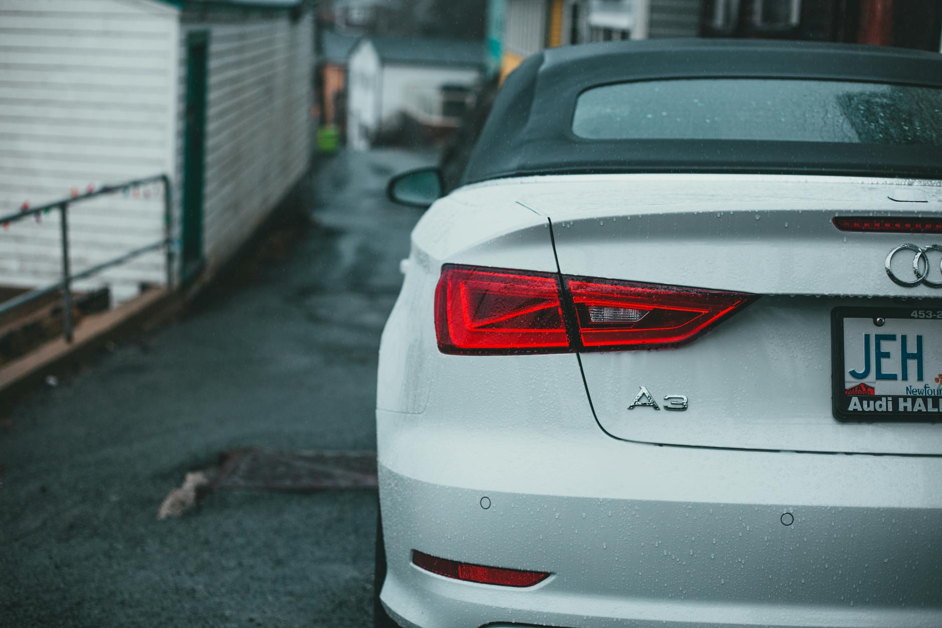 Durée de vie batterie Audi A3 e-tron : Ce que disent les chiffres et le terrain — batterie Audi A3 e-tron en charge