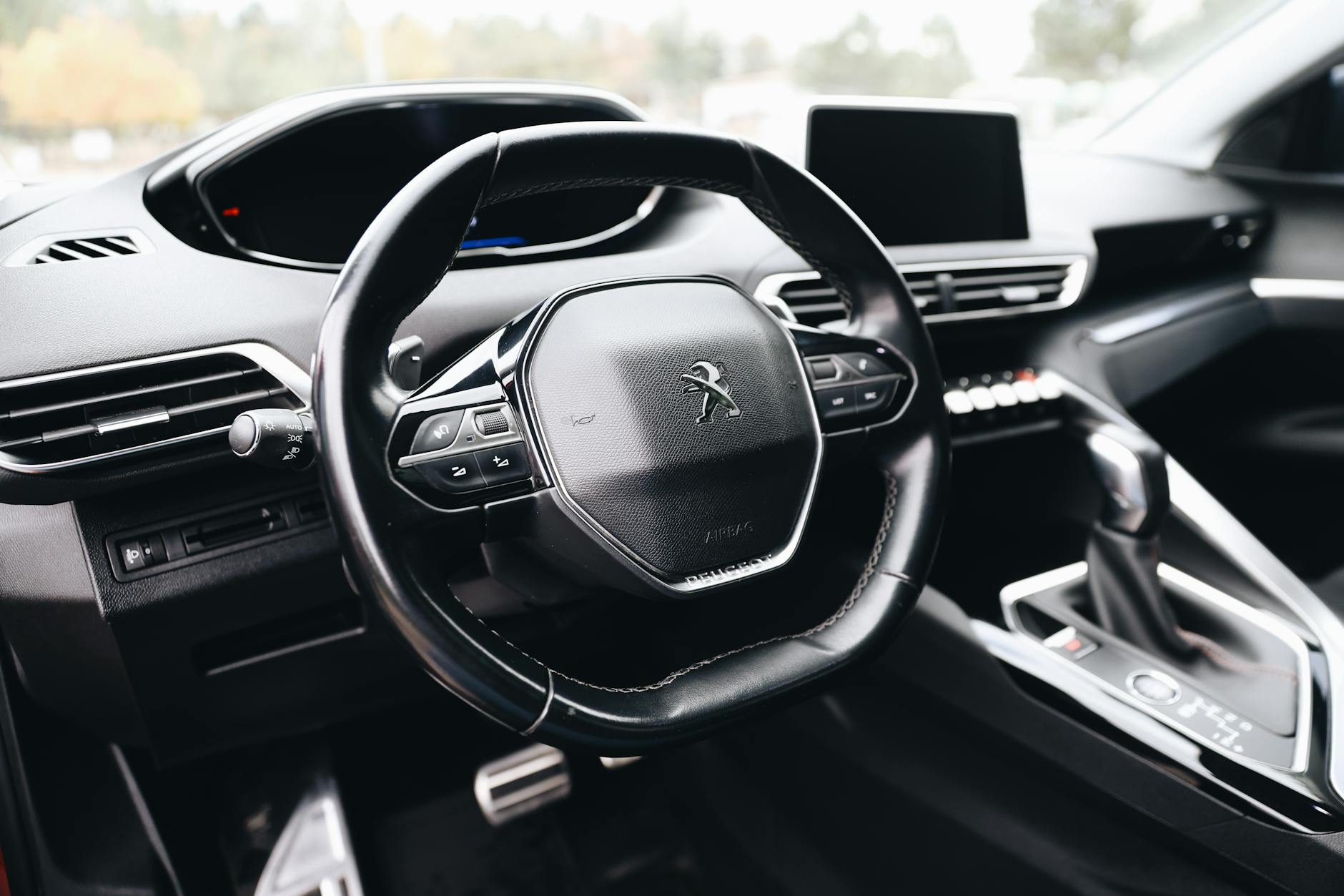 Moteur 1.2 PureTech 130 : une réputation à double tranchant entre agrément et galères mécaniques — moteur Peugeot 1.2 PureTech gros plan
