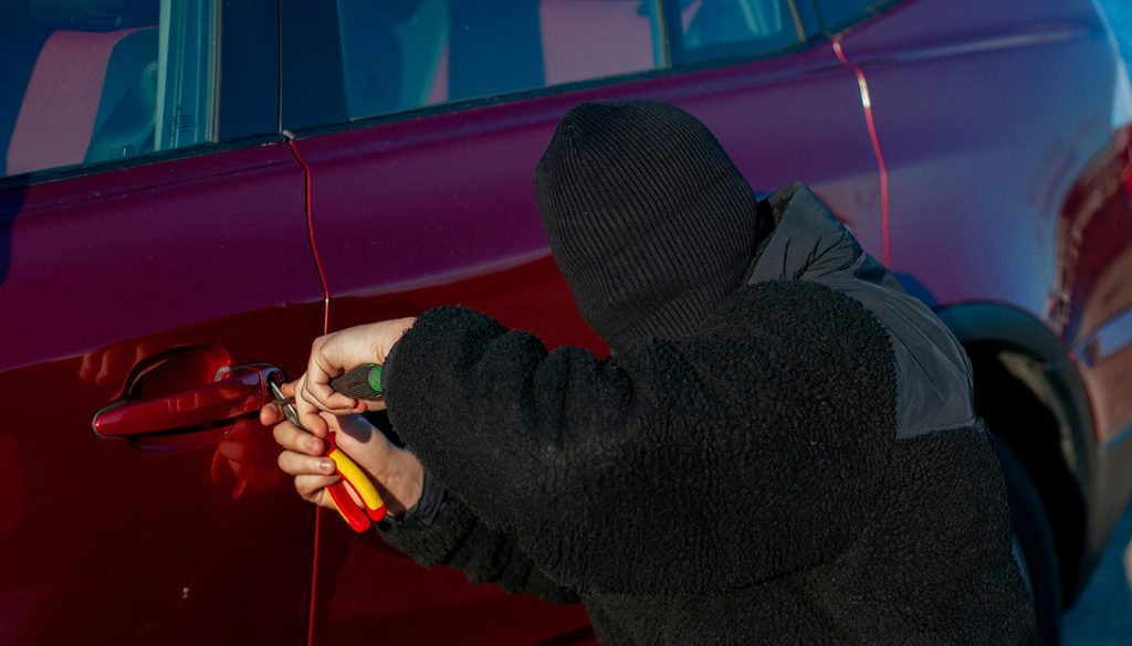 Vol de voiture : comprendre pourquoi l’assurance refuse de rembourser