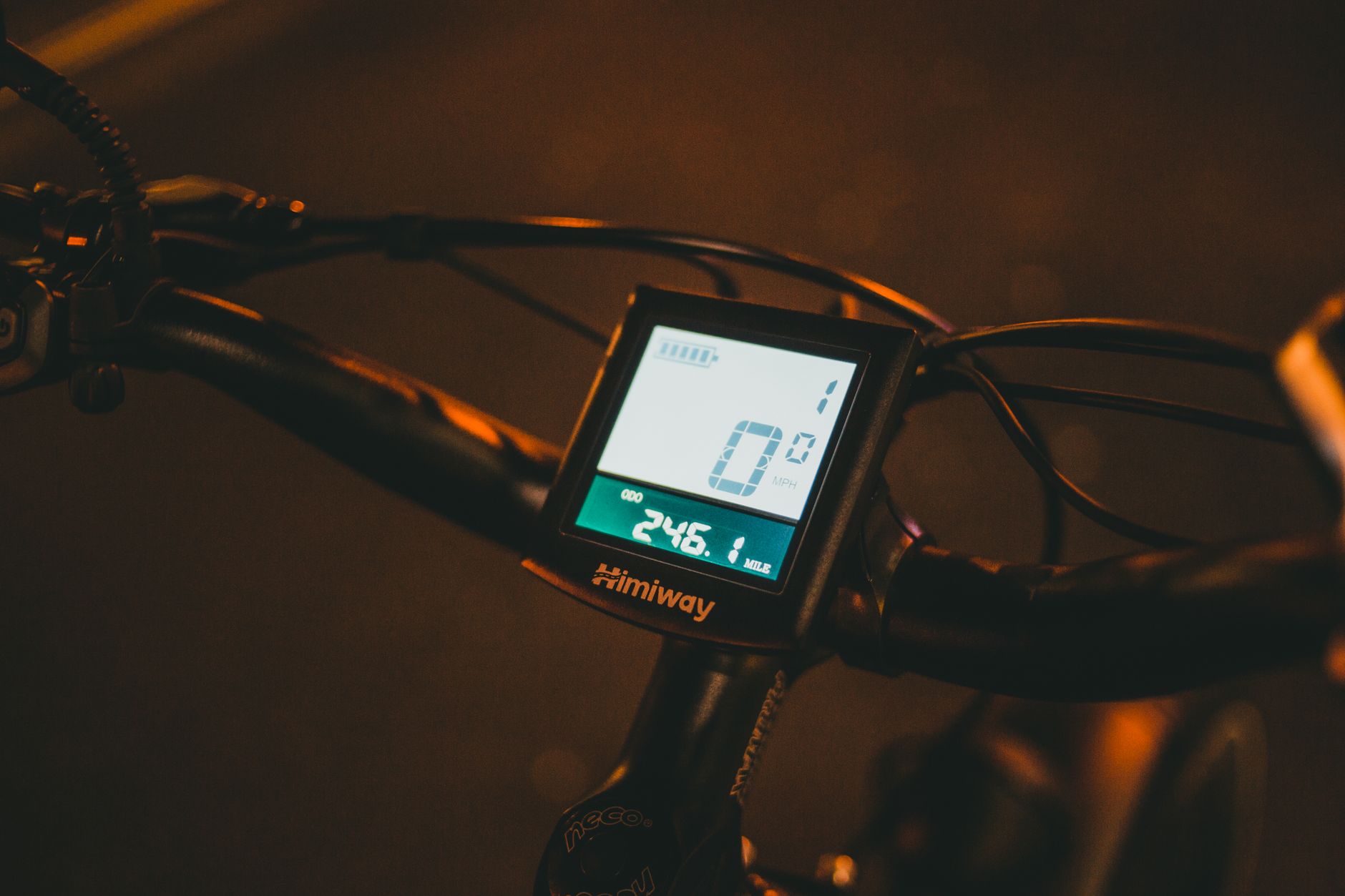 Contournement de la limitation vitesse VAE : Promesses et limites du débridage — débridage vélo électrique