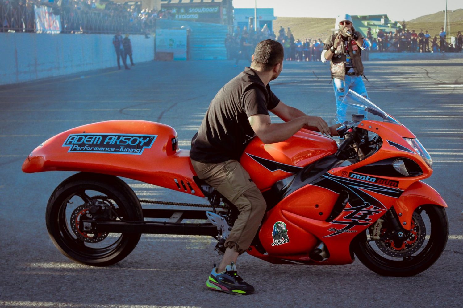 Quelle est la moto la plus rapide du monde : vitesse, homologation et liste des records