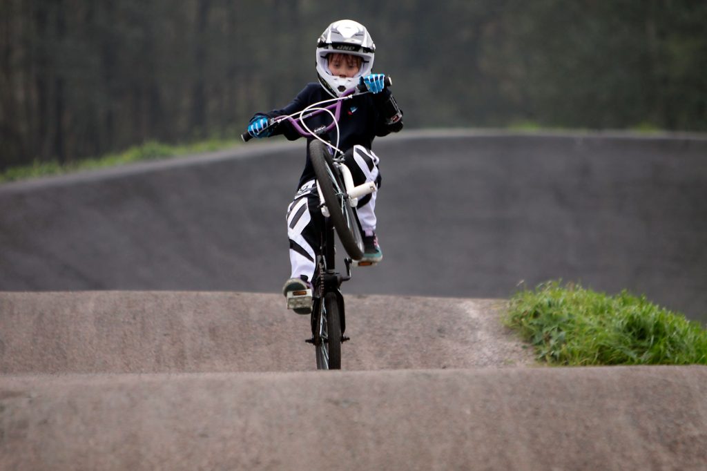 Taille de BMX race comment — comparaison de taille de vélo BMX