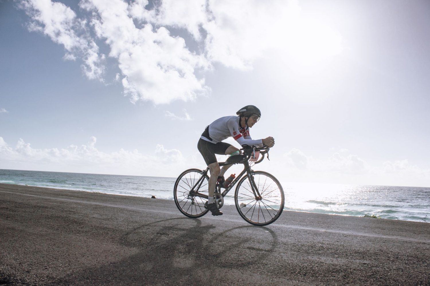Tour de Corse en vélo : itinéraires, conseils et distances pour réussir votre circuit