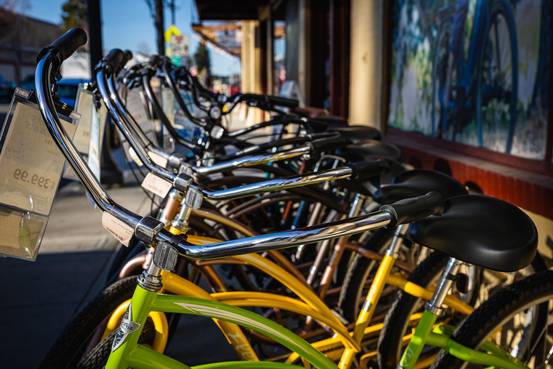 Meilleure marque de vélo comment — différents types de vélos dans un magasin