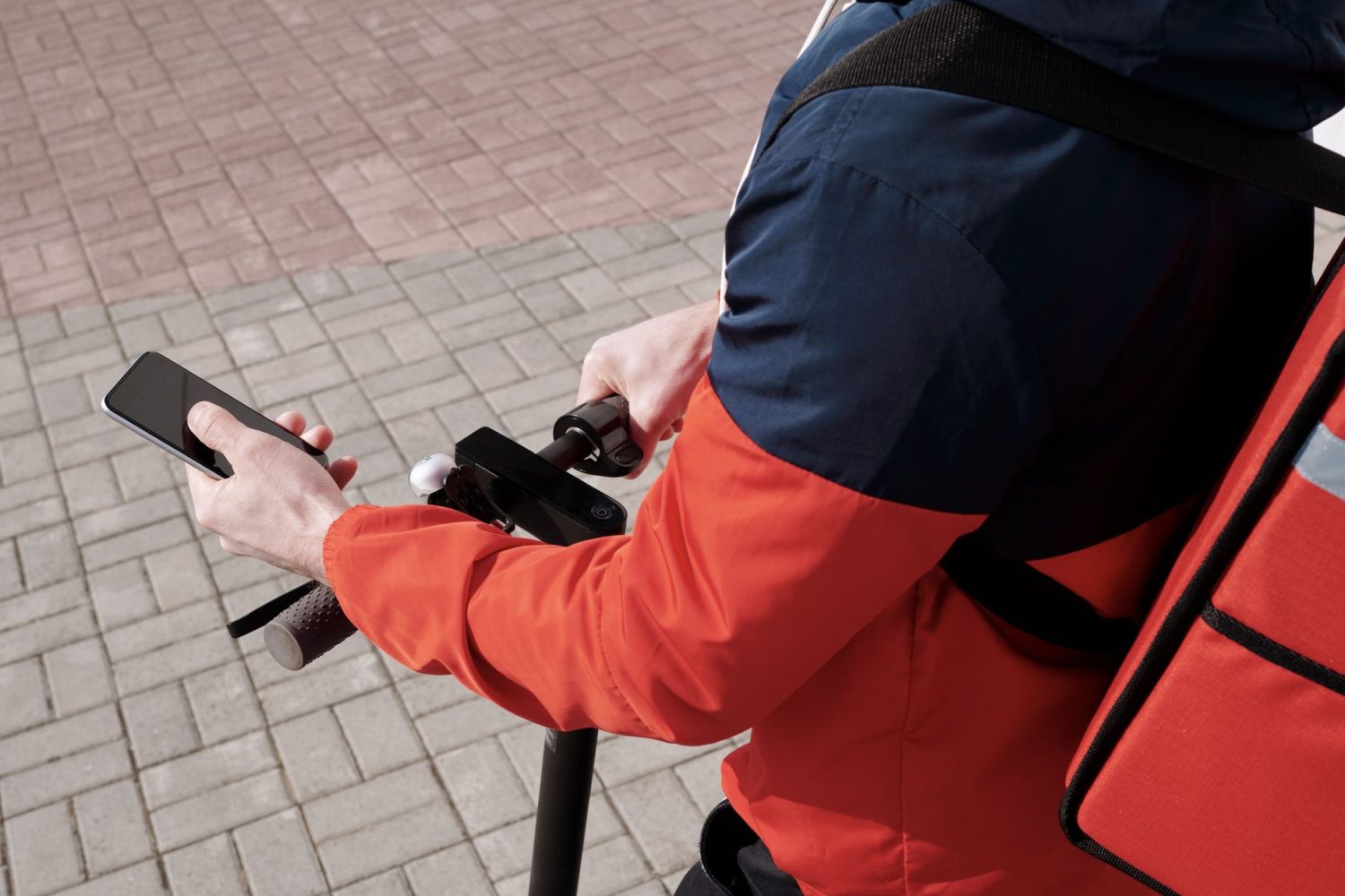 Comment savoir si une trottinette est volée : les vérifications à faire avant d’acheter
