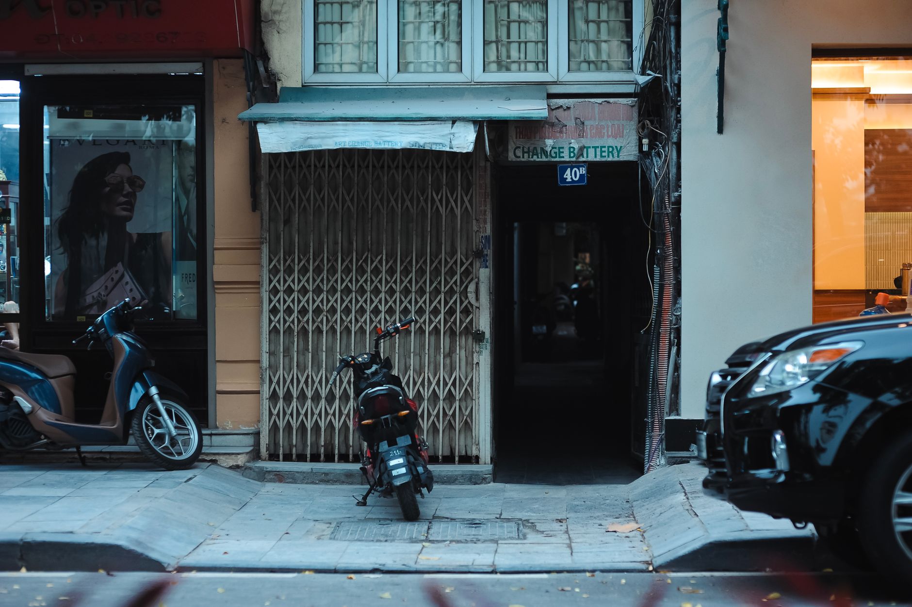 Le kick démarre le moteur, mais pas forcément l’allumage — démarrage scooter au kick sans batterie